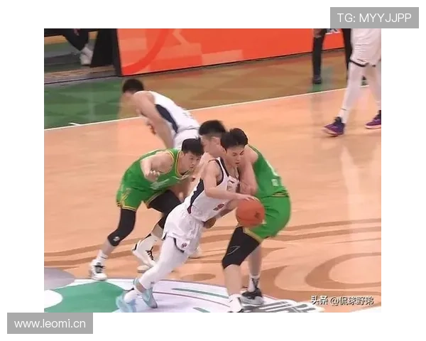 广东108比78胜辽宁球员两极 广东108比78胜辽宁球员两极