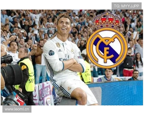 C罗长子现身皇马U16训练 或将加盟青训 C罗长子现身皇马U16训练 或将加盟青训